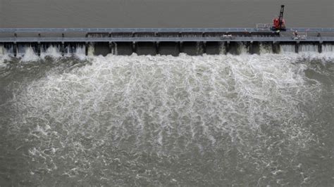 After Historic Run, Officials Begin Closing Bonnet Carré Spillway | The Weather Channel