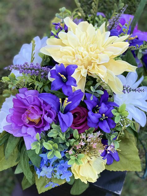 Headstone Saddle, Yellow Flowers, Purple Flowers, Floral Mix ...