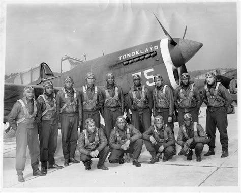 Tuskegee Airman, P 51, Black History Facts, Fighter Pilot, Fighter Planes, American Heroes ...