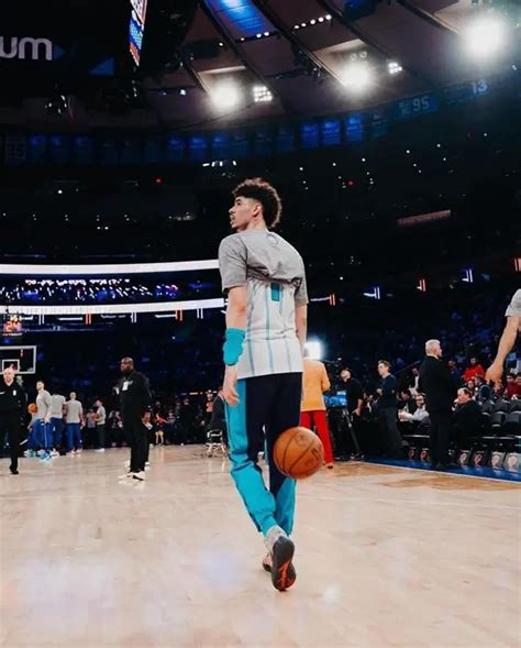 Is the Hornets’ LaMelo Ball playing vs. the Knicks? - Media Referee