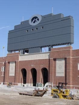 Kinnick Stadium (Iowa City, 1929) | Structurae