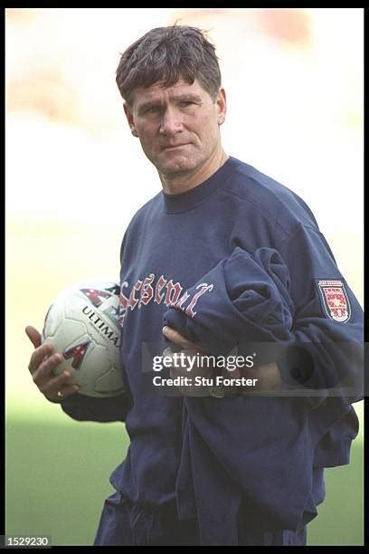 Pat Rice Arsenal Photos and Premium High Res Pictures - Getty Images