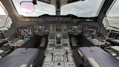 Airbus A380-800 Cockpit Layout Aircraft Wallpaper 3990 - AERONEF.NET