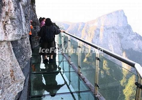 Tianmen Mountain Glass Skywalk - Zhangjiajie Tianmen Mountain National Forest Park, China