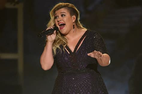 Kelly Clarkson Joining 'The Voice,' Not 'American Idol'