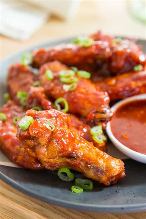 Korean Chicken Wings - Quick and Easy 5 minute sauce recipe!