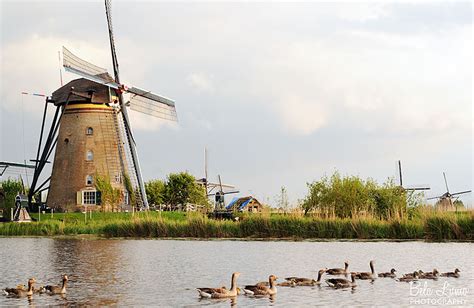 The Windmills of Kinderdijk | Bela Lumo Photography Blog