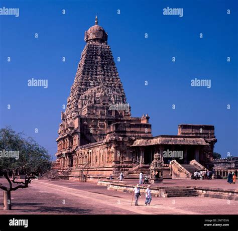 10th Century Brahadeeswara temple or Big temple in Thanjavur or Tanjore ...