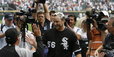 Mark Buehrle stories with White Sox