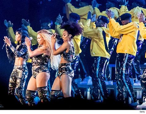 Beyonce Reunites Destiny's Child at Coachella