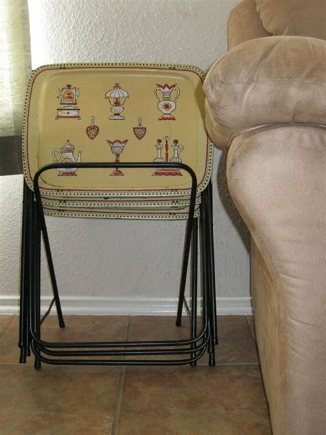 Items similar to Vintage Metal TV Tray Set w/ Stand on Etsy