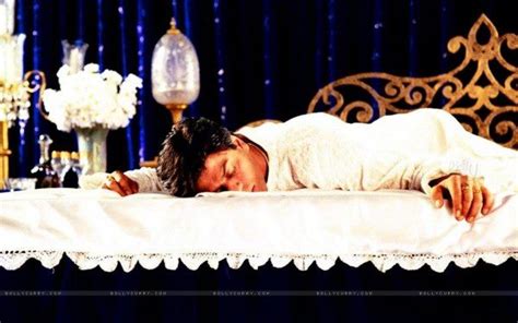 shahrukh khan's latest news, features and more..: SRK sleeping Photos