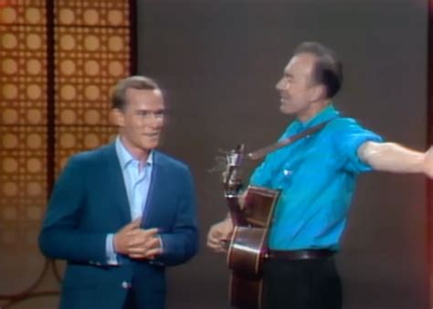 Comedian and musician Tom Smothers dies at 86: A victim of government and corporate censorship ...