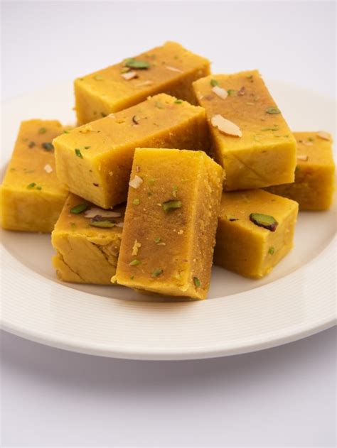 5 Traditional Sweets from Tamil Nadu to Celebrate Diwali 2024