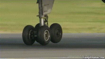 Heavy Load: How the Landing Gear Works on Airplanes - The Points Guy