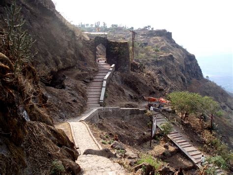 Travelz Unlimited: Sinhagad Fort : A Photo Feature