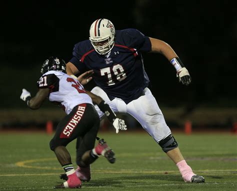 7-foot, 415-pound Riverside teen may be largest football player ...