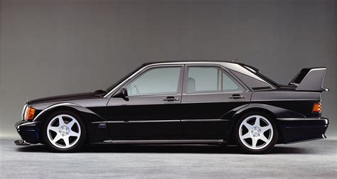 Mercedes-Benz 190 E 2.5-16 Evolution II compie 30 anni - MBenz.it