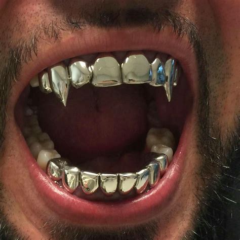 Pin by Rodrigo Mogiz on HORROR | Grillz, Grillz teeth, Grills teeth