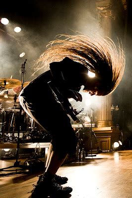 Horns Up Rocks: Study Says That Headbangers Are Smarter Than Classical ...