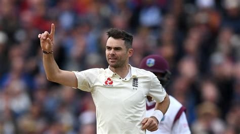 England's James Anderson moves top of ICC Test bowling rankings | Cricket News | Sky Sports