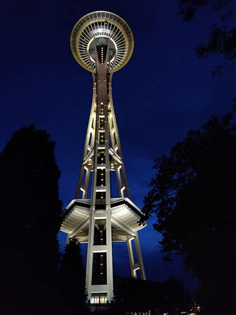 The Needle at Night : r/Seattle