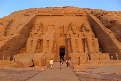 Templos de Abu Simbel: Ramsés II y Nefertari | Destino Infinito