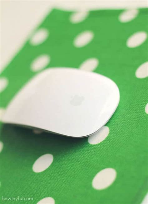 DIY mouse pad: Super easy fabric scrap mousepad tutorial