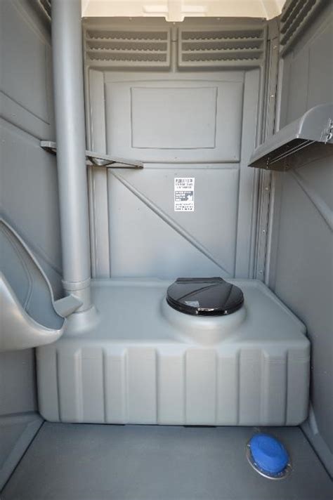 Flushing Portable Toilets | Flushing Porta Potty Rentals | United Site Services