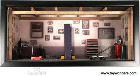 1:18 Scale Mini Garage Diorama 82101