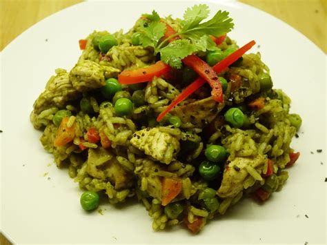 Arroz Con Pollo Peruano Recipe - Design Corral