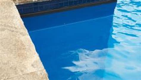 Swimming Pool Edge Types | Garden Guides