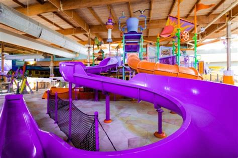 10 Splash Worthy Indoor Waterparks in Michigan