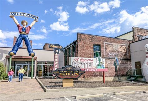 American Sign Museum | Cincinnati, Ohio | Neon signs | How to make | Americana | Private Tour ...