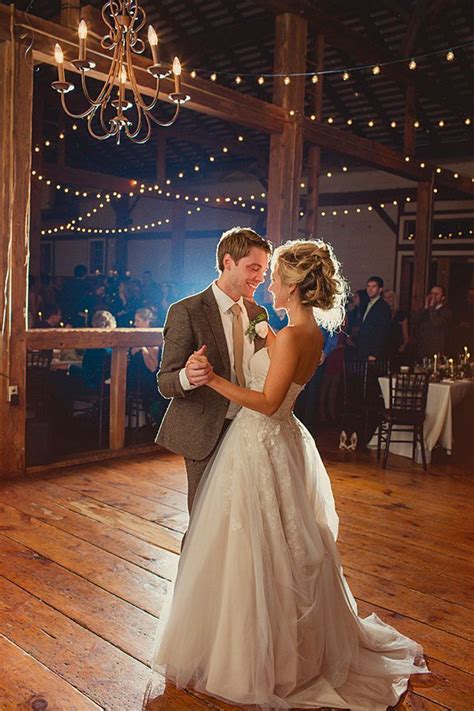 39 Totally Beautiful First Dance Wedding Shots | Wedding Forward | Wedding shots, Wedding photos ...