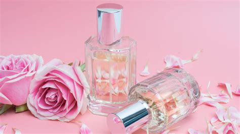 Here's How Rose Perfume Really Got Its 'Grandma Scent' Reputation