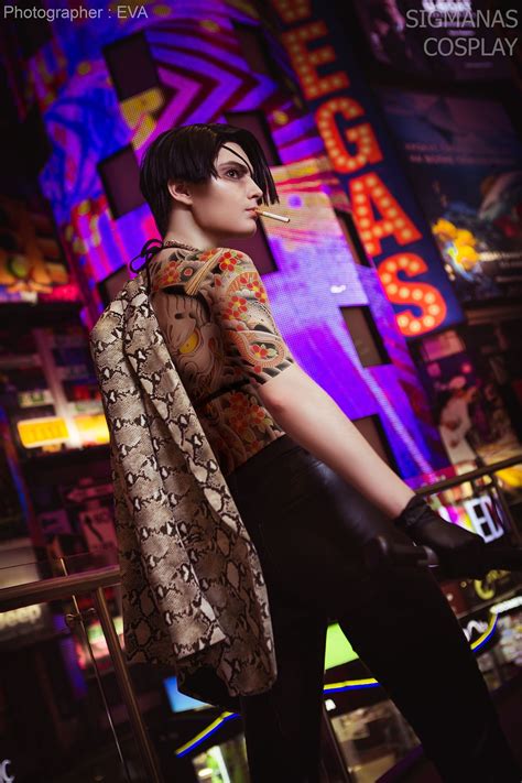 Yakuza: 10 Awesome Majima Goro Cosplay