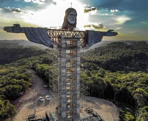 New Christ statue in Brazil's Encantado to be taller than Rio's - BBC News