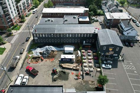 Stamford German beer hall, food truck plan OK’d by finance board