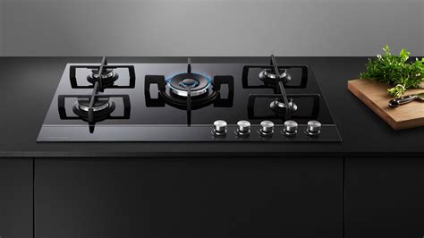 CG905DNGGB1 - Gas on Glass Cooktop