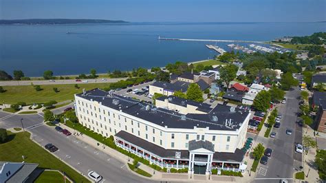 Top 5 Places To See In Petoskey, Michigan | Our Deer