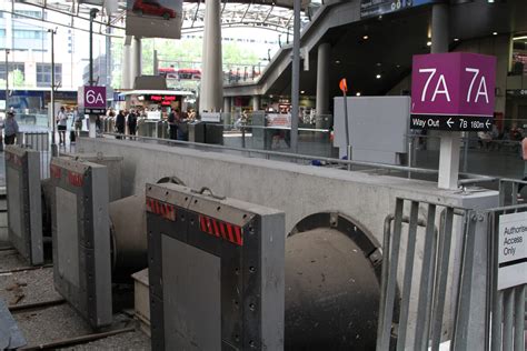 No buffer lights fitted at the end of Southern Cross Station platforms 1 through 7 - Wongm's ...