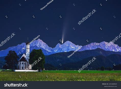 Comet Night Sky Stock Photo 2253688925 | Shutterstock