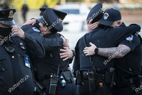 Capitol Hill Police Officers Embrace After Editorial Stock Photo ...