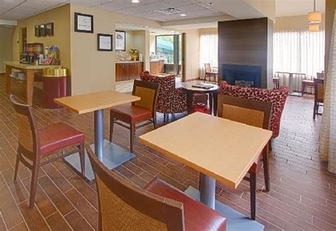 HAMPTON INN PITTSBURGH - MCKNIGHT RD. $98 ($̶1̶0̶9̶) - UPDATED 2018 Prices & Hotel Reviews - PA ...