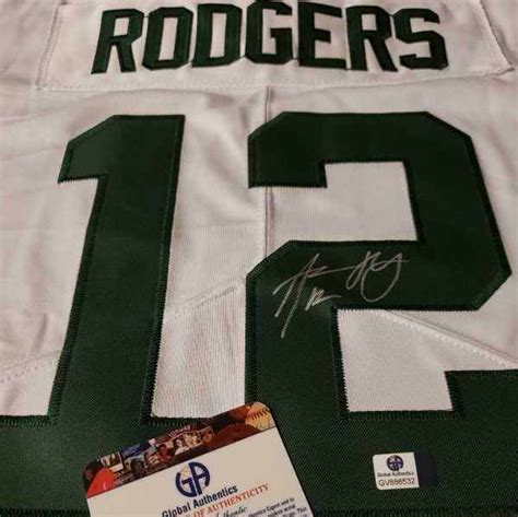 Razzall™ | Aaron Rodgers Signed Nike On Field Jersey COA