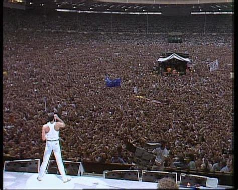 Queen - Wembley Concierto Viernes (Video)