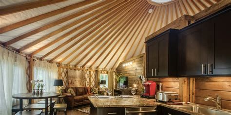 4 Inspiring Luxury Yurts and Glamping Destinations in the US | Yurt interior, Yurt home, Yurt