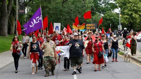 Indigenous protesters confront Carolyn Bennett at Canada Day picnic | CBC News