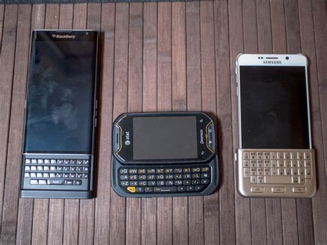 I miss Android phones with physical keyboards (and you should too ...